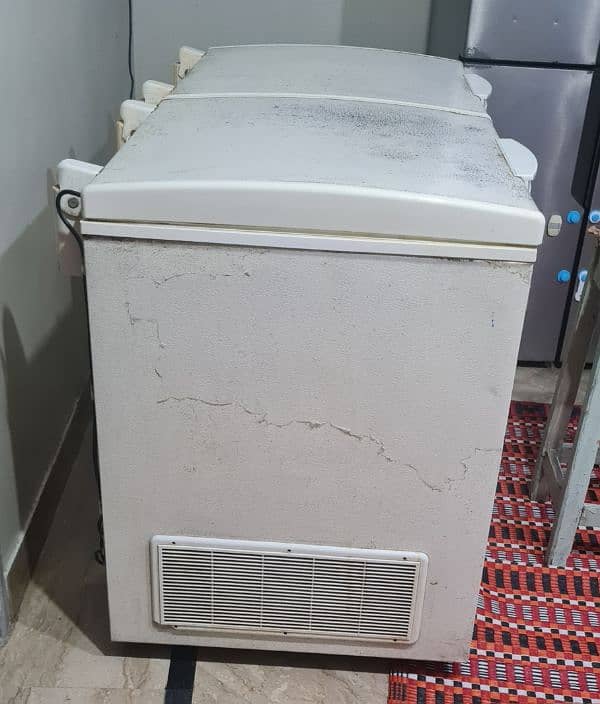 Waves 2 Door Refrigerator & Freezer 1