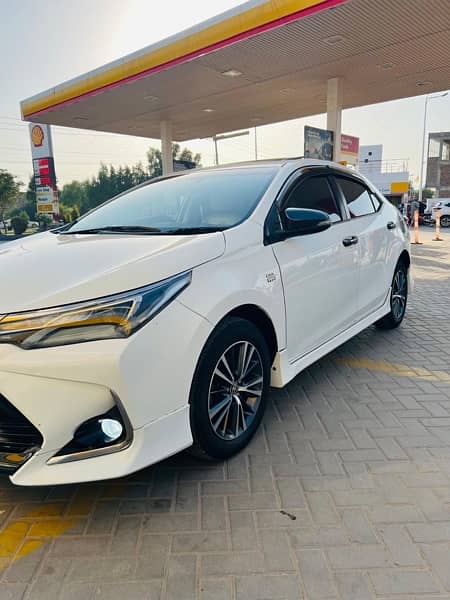 Toyota Altis Grande 2017 9