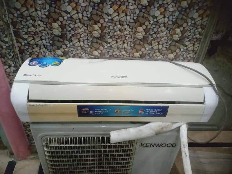 Kenwood 1 ton invertor AC good condition 2