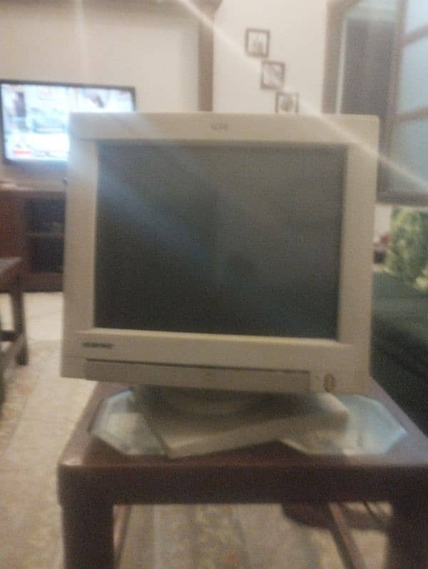 monitor for sale good condition 5