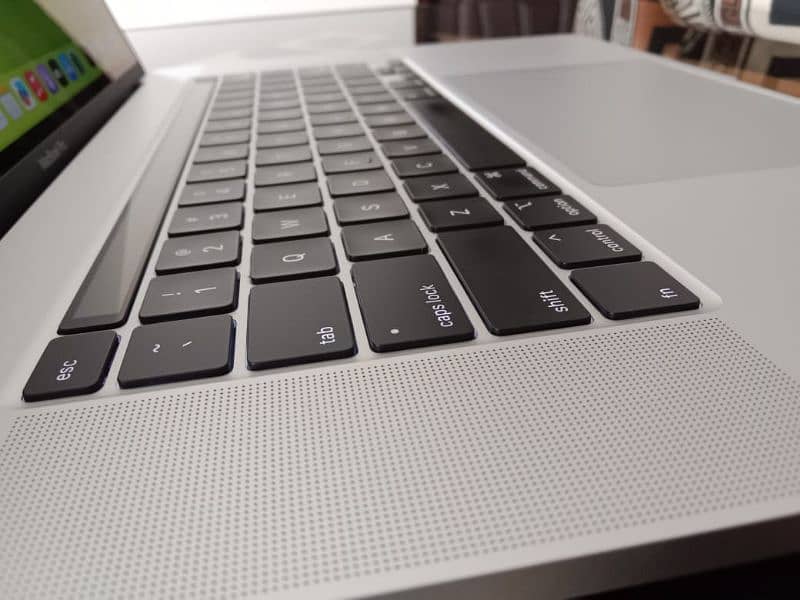 MacBook pro 2019, (16"inch_16/512SSD) 2