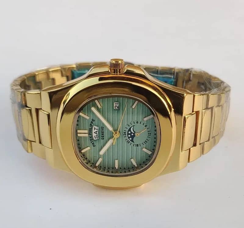 MENS AND BOYS WATCHES BEST QUALITY  IN GOLDEN COLOUR 2