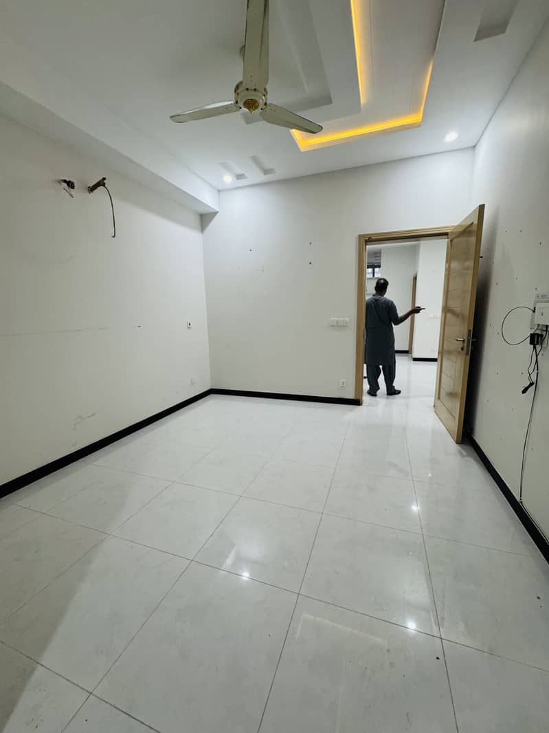 Brand New Basment For Rent In I 11/1 Near To Metro Mall Sabzi Mandi 2