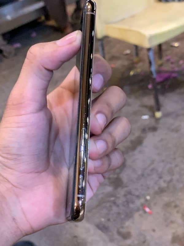 iphone xs fu 1