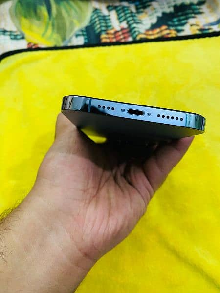 IPhone 13 Pro Max 128gb Pta Approved. 7