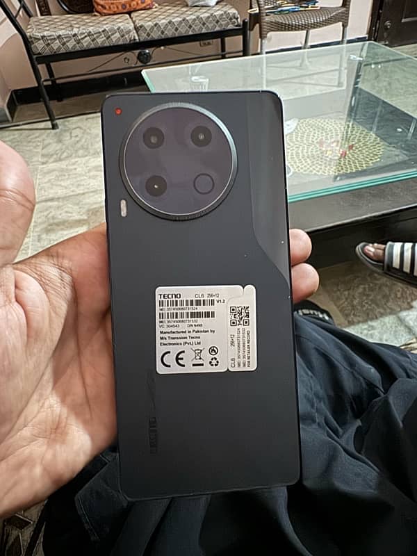 Tecno Camon 30 0