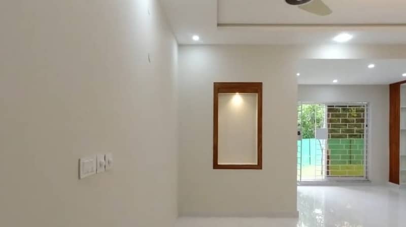 G-11/3 PHA C-Type Fully Renovated Tile Floor Flat For Sale 12