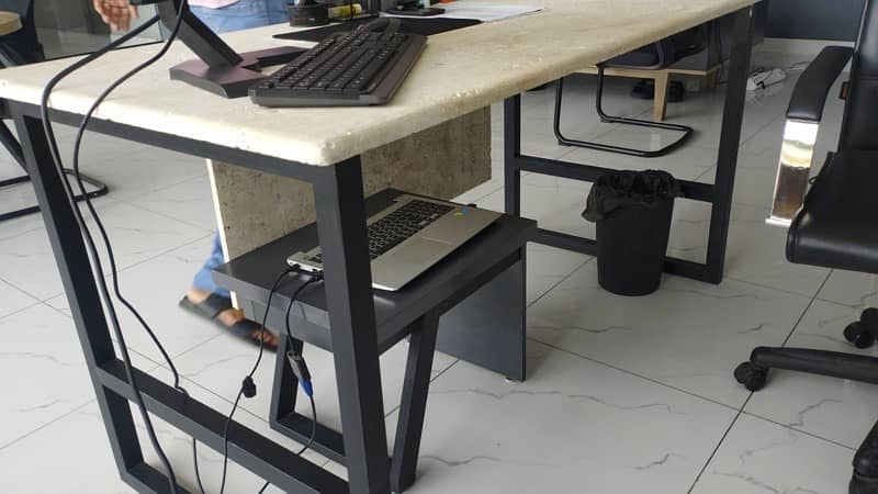 stone top computer table 2