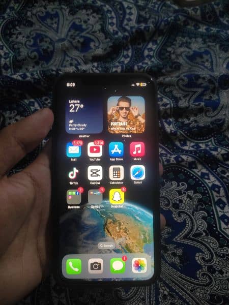 I PHONE 11 FACTORY UNLOCKED 10 CONDITION WATERPACK EXCHANGE POSSIBLE 1