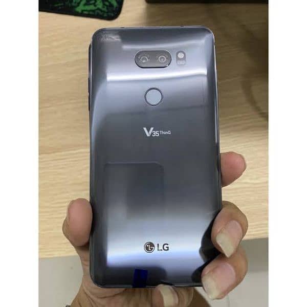 LG v35 thinQ 0