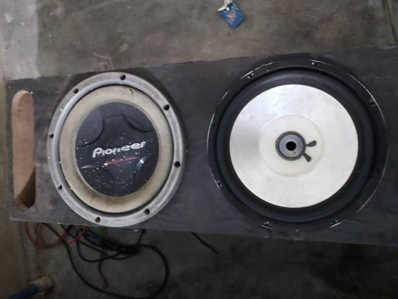 Amplifier woofer Speaker 1