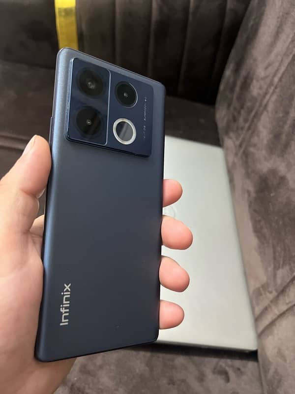 Infinix Note 40 Pro 10