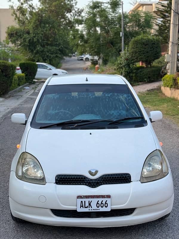 Toyota Vitz 2001 9