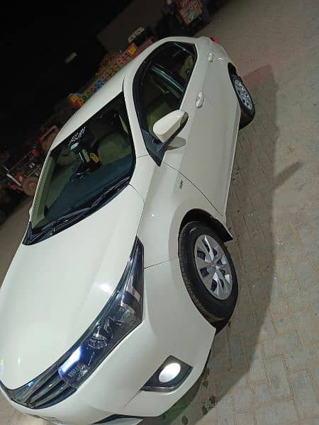 Toyota Corolla GLI 2016 Model Family USE Car 3