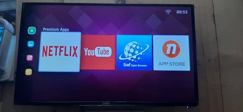 Akira 39inch smart tv 0