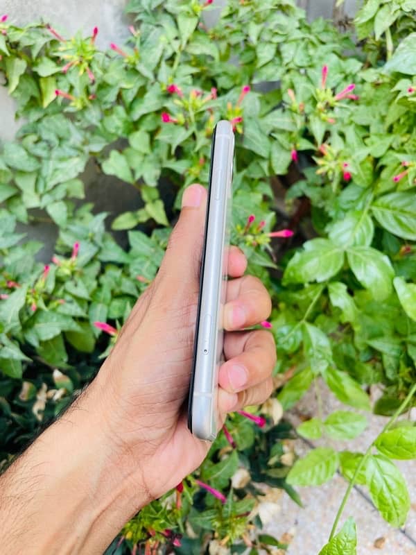 iPhone X 256gb PTA/ iPhone 11 non PTA 15