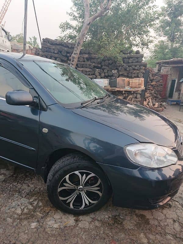 Toyota Corolla Altis 2004 3