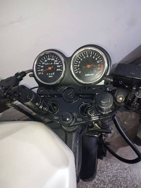 Suzuki GS500 2004 2