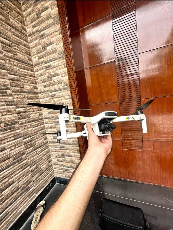 HUBSAN ZINO 2  4K DRONE 3