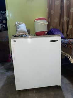 single door fridge