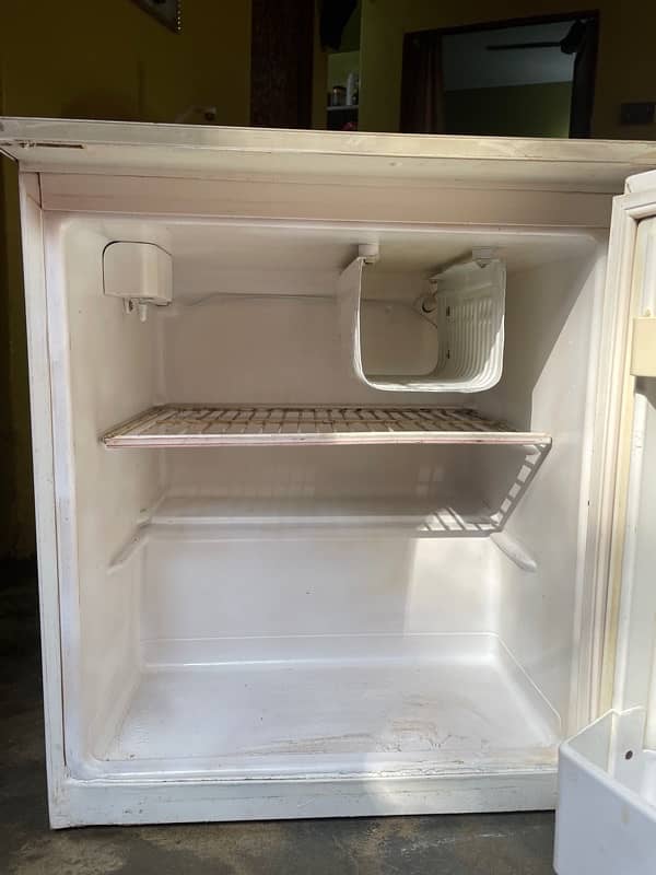 single door fridge 5