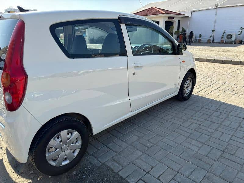 Daihatsu Mira 2011 3