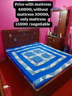 Queen size bed in negotiable price range