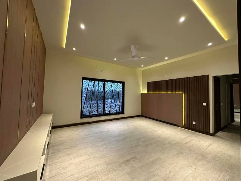 1Kanal Opposite Phase 6 Owner Needy Original Price 21