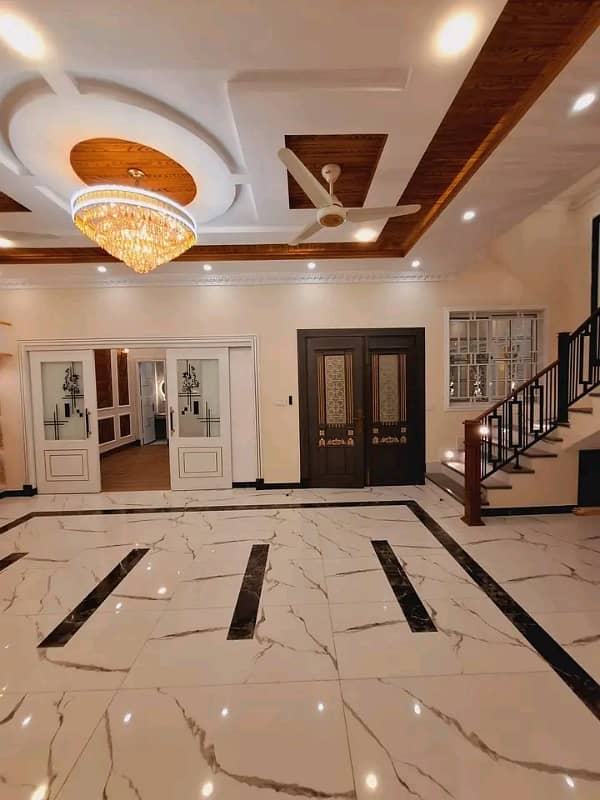 7 Marla Luxury House Available For Rent 6