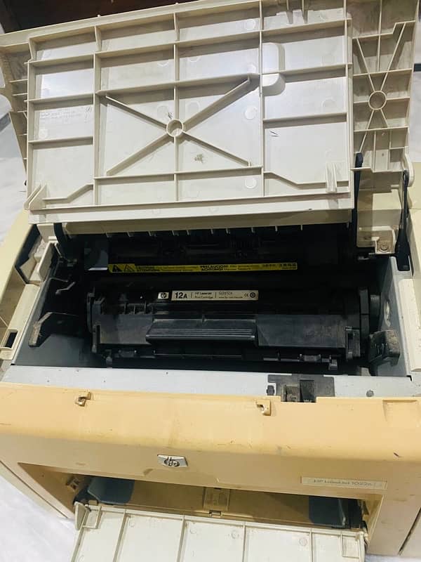 Printer - Hp1022n laser jet 3