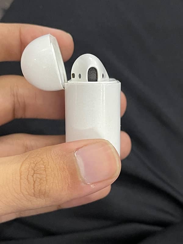 iPhone air pods 1