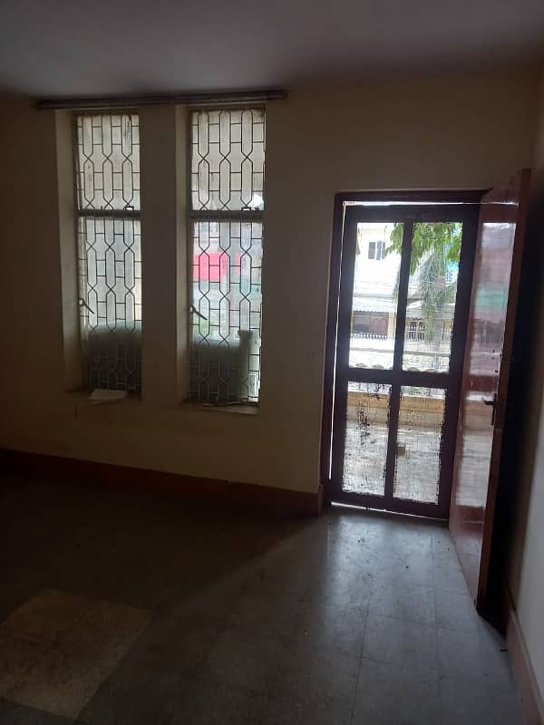 Iqbal Town 12 Marla Uper 3 Bed Separate Portion At Pak Block 16