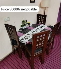 dinning table set in negotiable price range