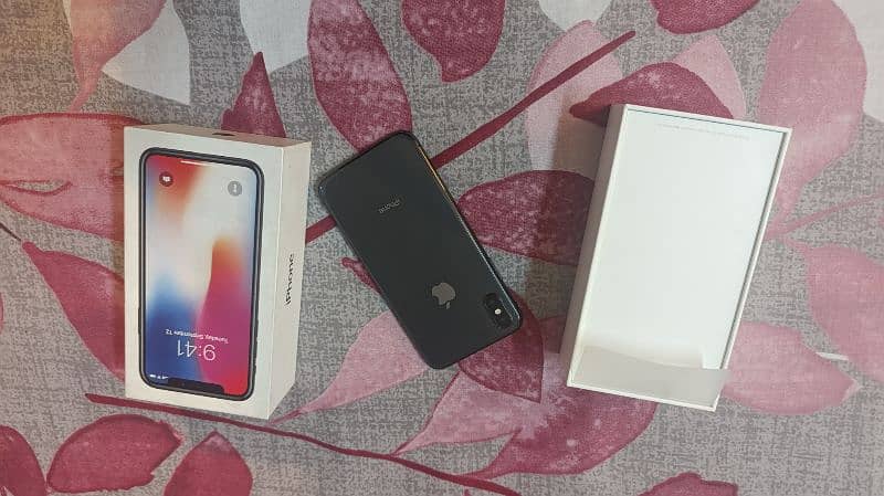 iphone x 256gb pta approved please read ad 1