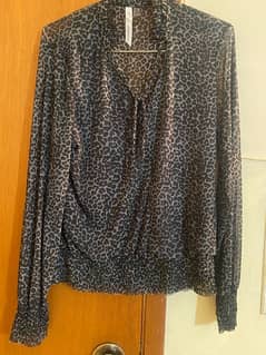 brand new top size small