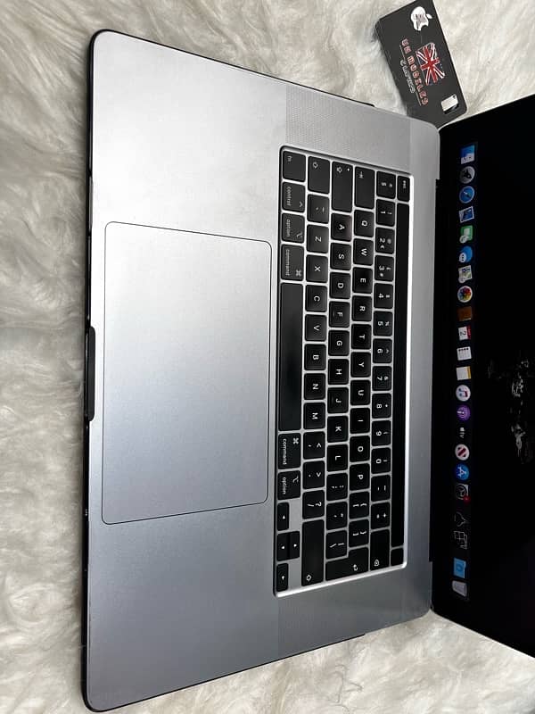 Macbook Pro 2019 16” 16Gb 512Gb, 4GB Graphic card 6