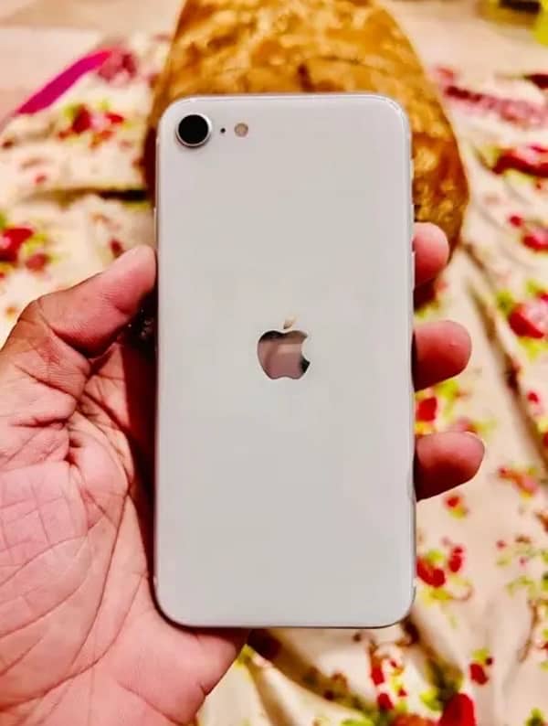 IPhone SE 2020 64GB non pta exchange possible 03171872543 1