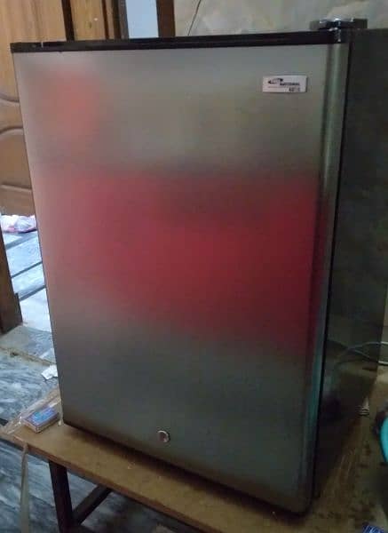 Room Fridge Excellent condition 3