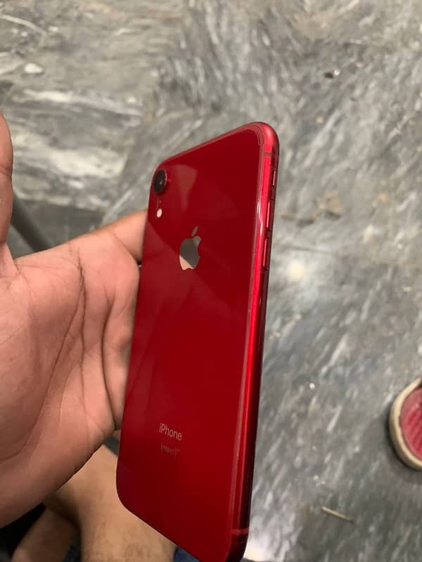 iphone xr 64 gb waterpack non pta 3