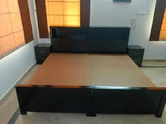 Pure Wooden Single Beds with Side Tables and Dressing Table