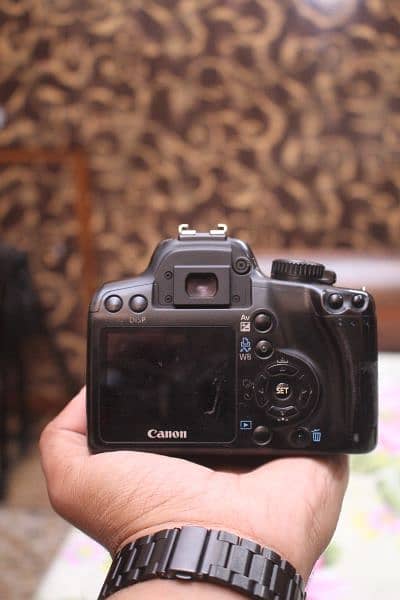 Canon 1000d with 18 55mm lens 4