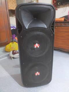 Speaker on Rent in karachi