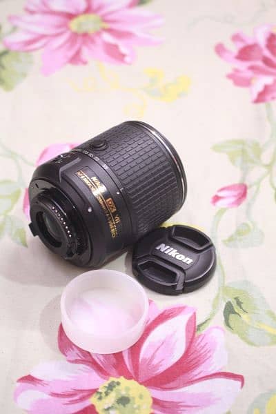 Nikon 55/200mm Vr-Dx Latest version 10/10+++Condition 5