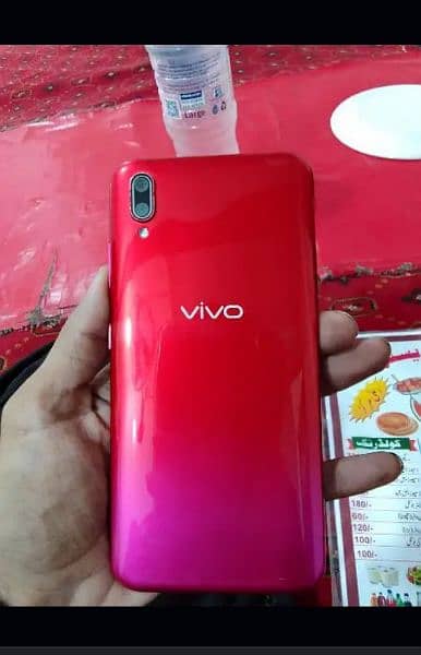 Vivo y93s 6/128Gb 4