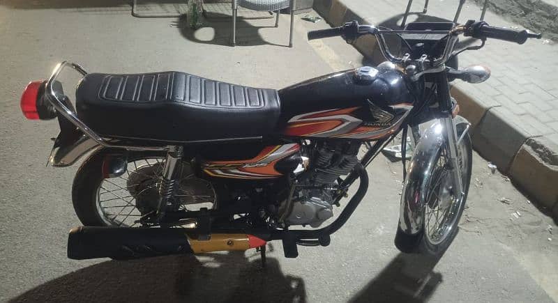 i. am selling for honda 125 2022 model 1