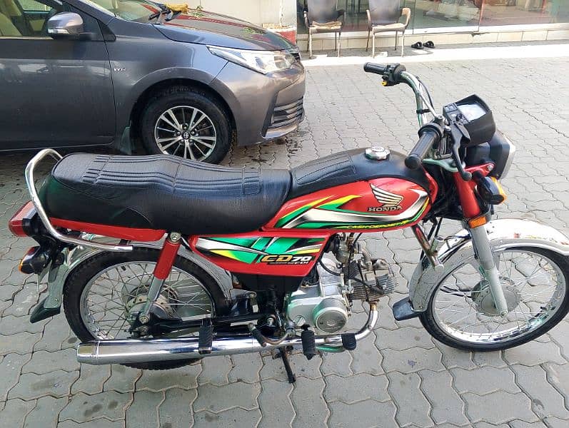 Honda CD 70 2022 3