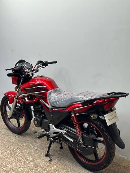 honda cb150f 2021 model ( 14000 used only ) 9