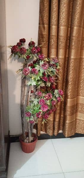 Decorative plants , artificial plant & flowers in great condition 4