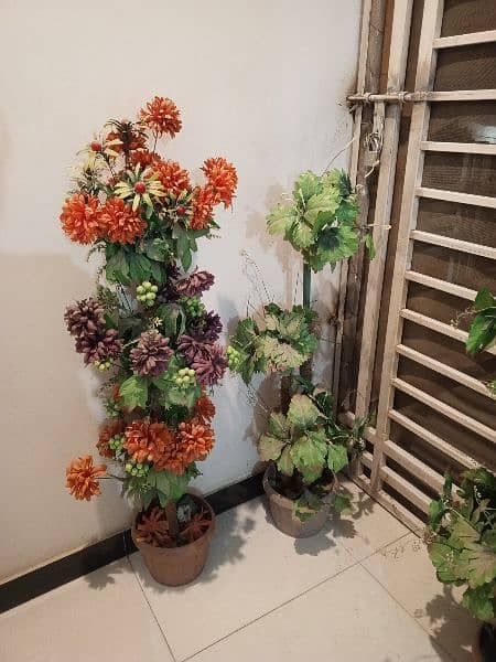 Decorative plants , artificial plant & flowers in great condition 10