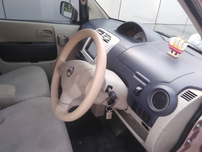 Nissan Otti 2010 2